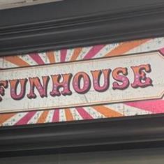 FUNHOUSE MIRRORED SIGN