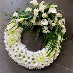 Mixed Chrysanthemum and Calla Lily wreath